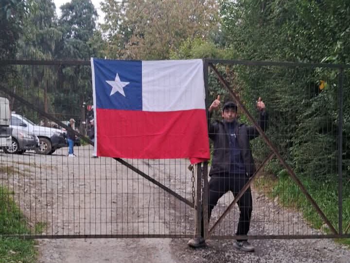 Trabajadores de empresa de aseo y ornato protagonizan movilización en Panguipulli